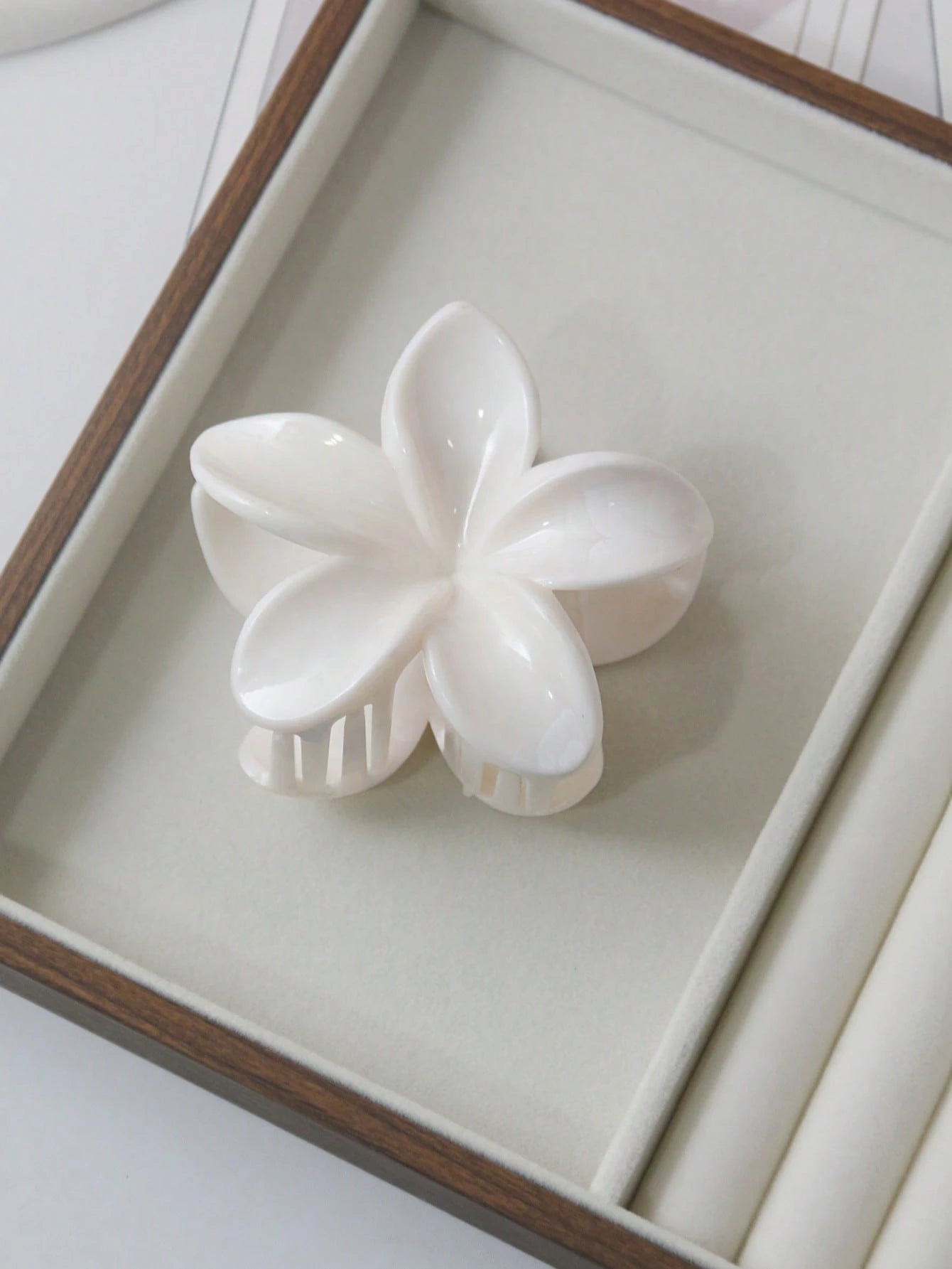 Pinces à Cheveux Fleurs – Lot de 3 – (Rose/Blanc/Bleu)